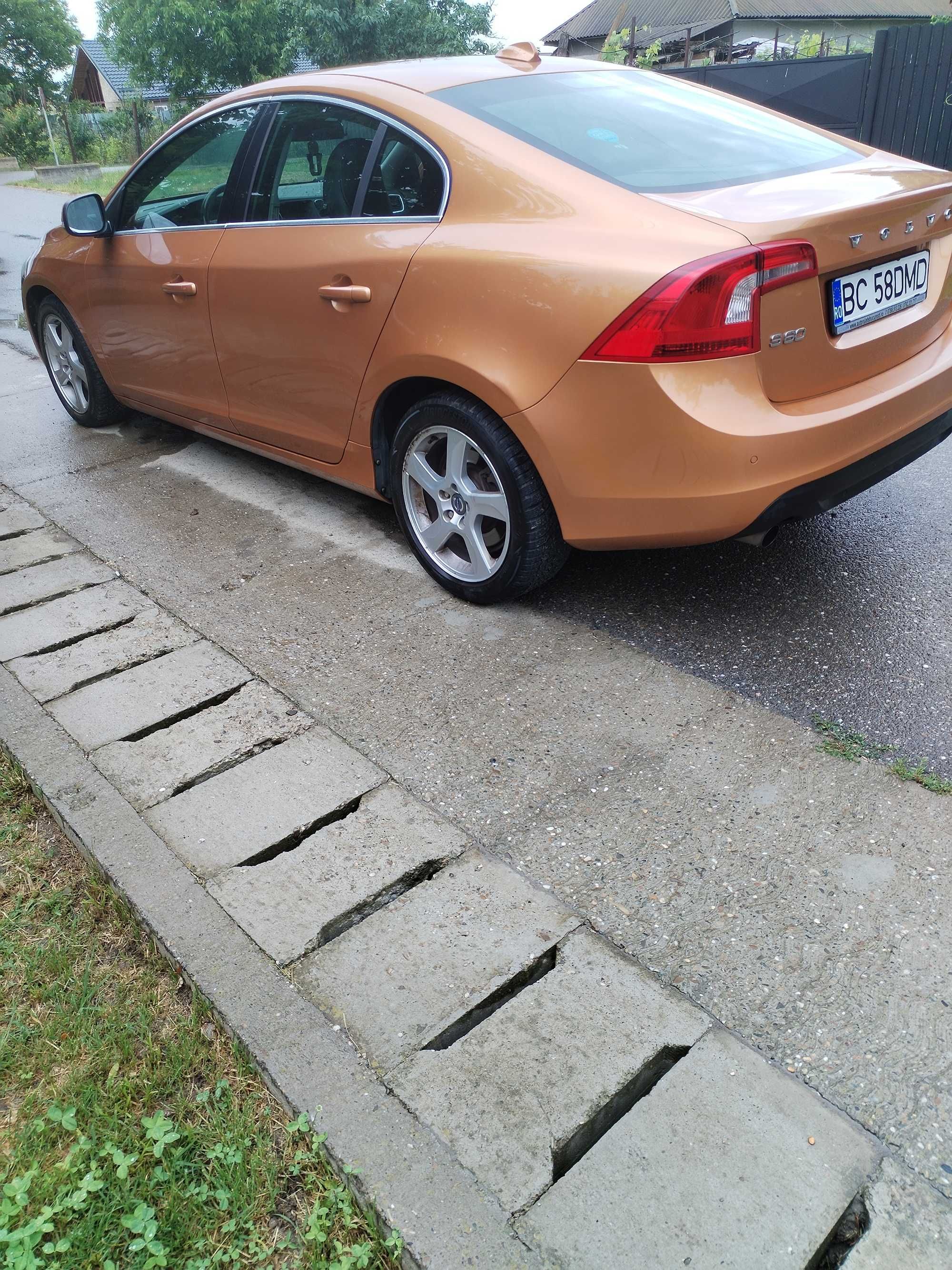 Vând Volvo S60 2012