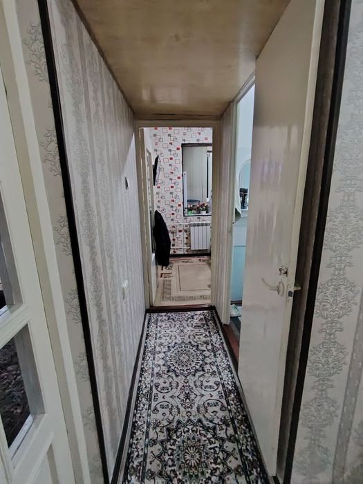 Сергели Дустлик 1. 1/5/5 Квартира чистая, балкон 2x6 не Торц, разделен