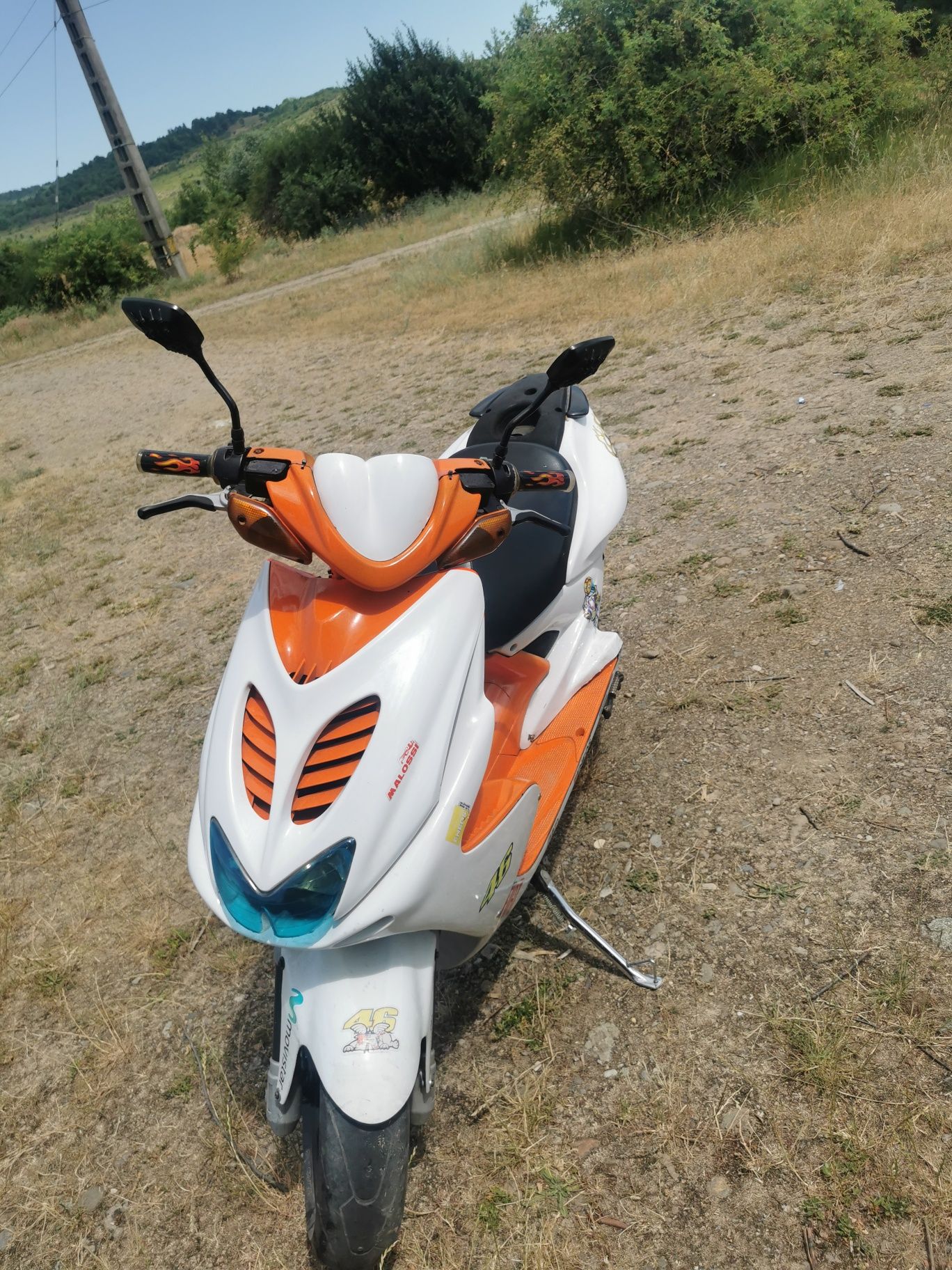 Vând yamaha aerox