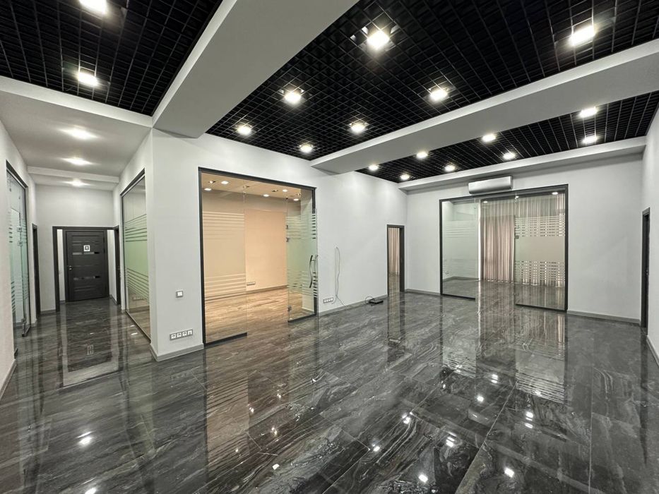 Продаётся Коммерческое Помещение 290кв.м Ц-1 МирзоУлугбекский район