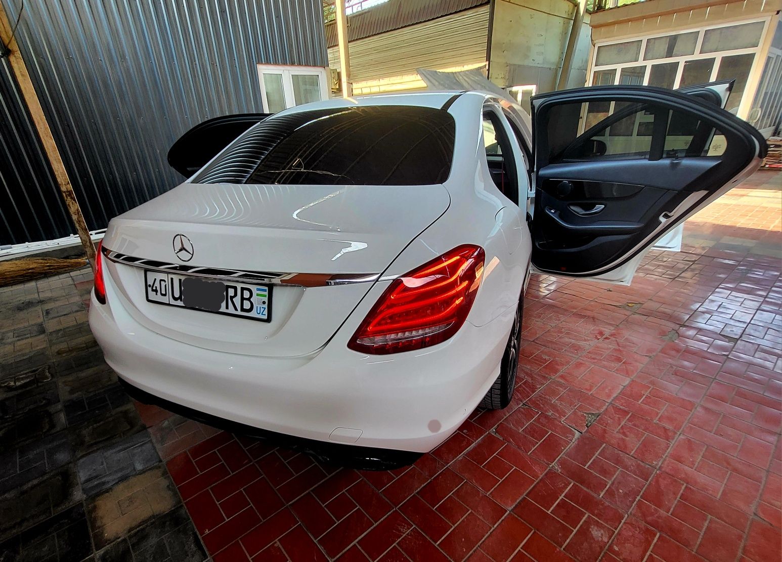 Mercedes Benz W205