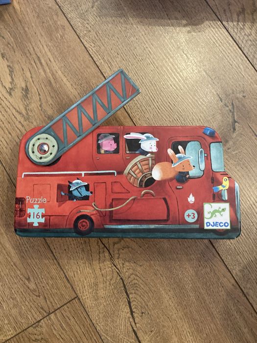 Пъзели 30 части marvel и други