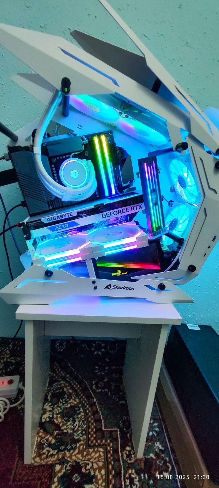 Gigabyte RTX 4060 Aero 8Gb/Core i5-12400/M2 Ssd 1Tb/Ozu 32 Gb Corsair