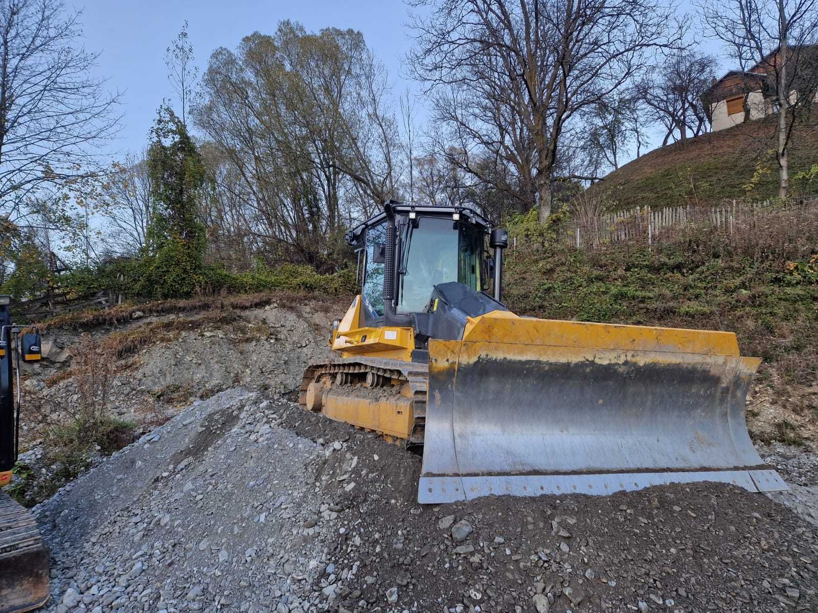 INCHIRIEZ UTILAJE  Buldoexcavator ,Buldozer,  Excavator