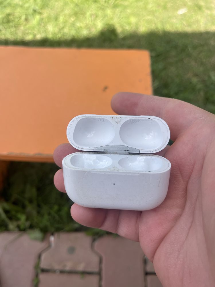 Кейс от наушников Airpods pro2