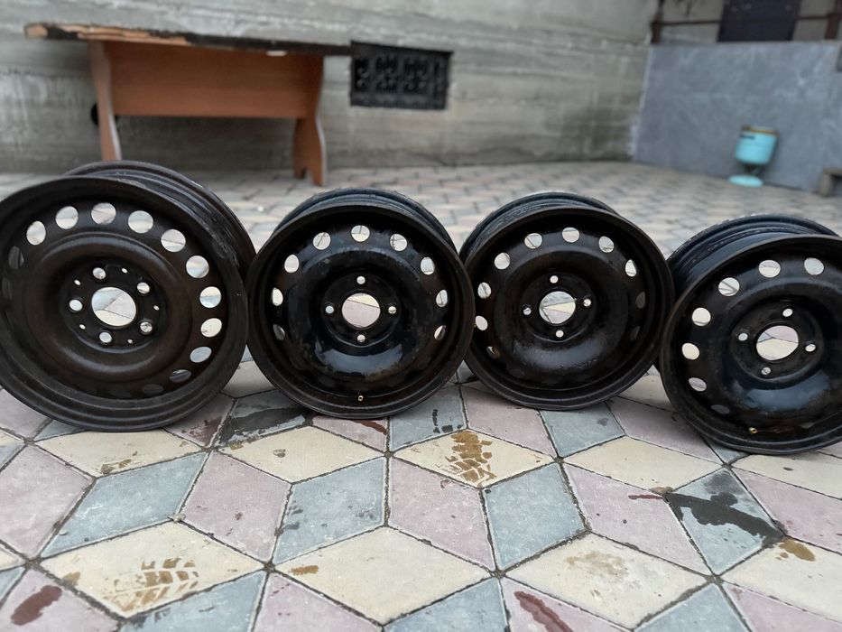 Продам диски размер 14