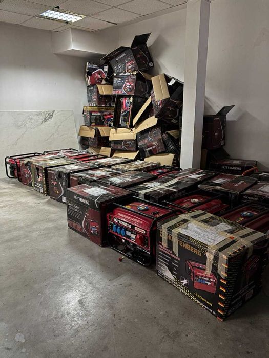 Lot 25 Generatoare Huttenberg H8500 funcționale si defecte din fabrică