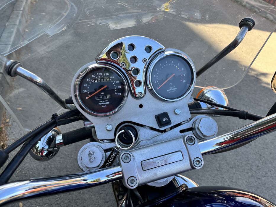 Moto Guzzi Nevada 750