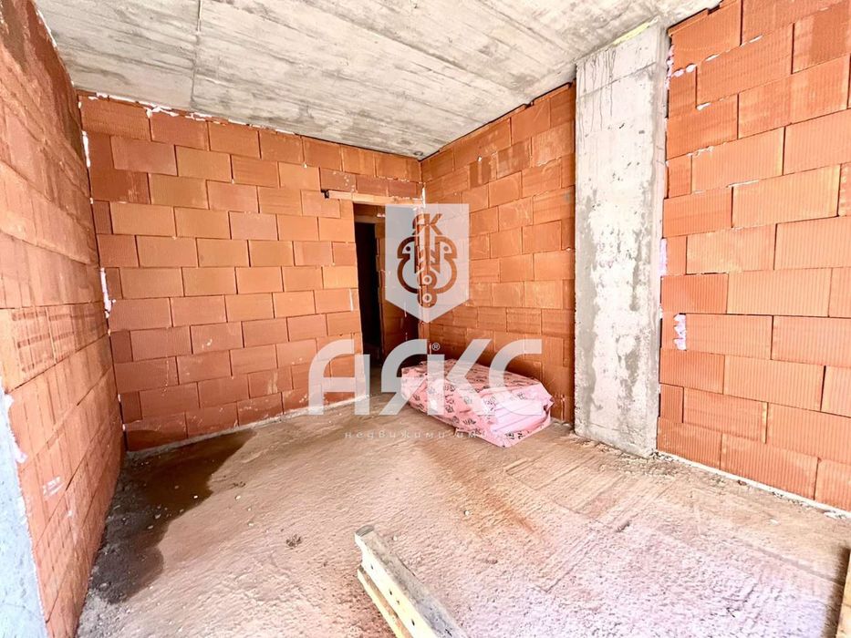 Тристаен апартамент в кв. Горна Баня