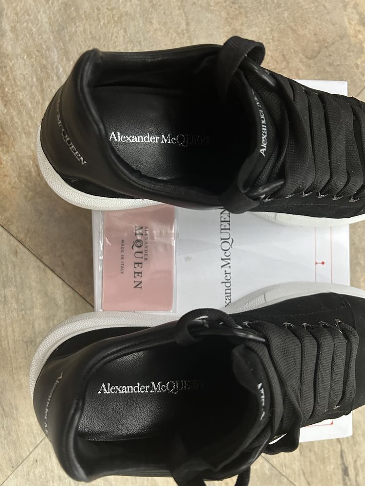 Adidasi Sneakers catifea & piele Alexander McQueen black premium