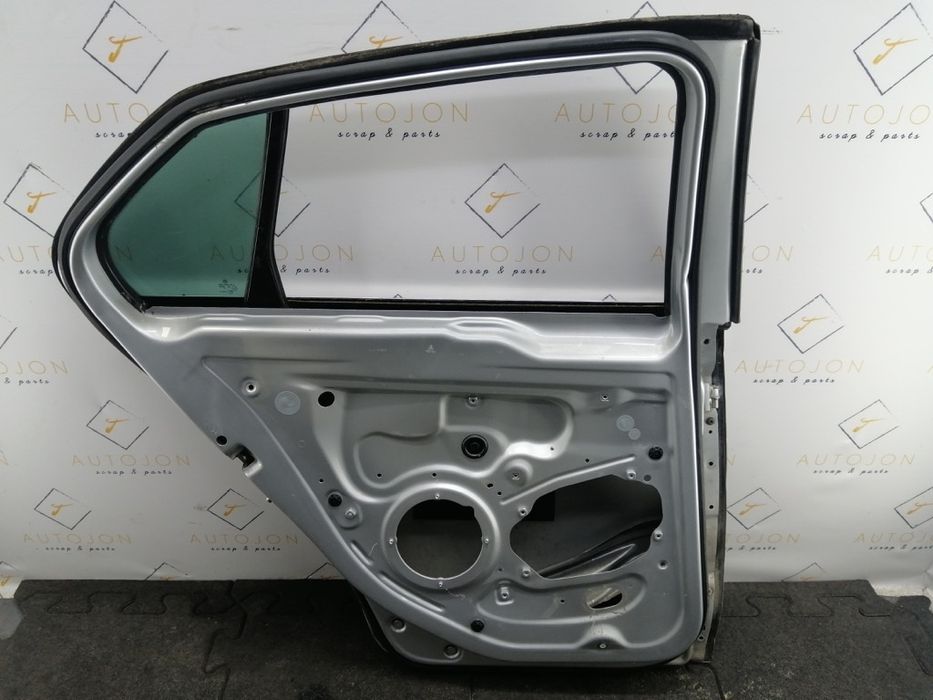 usa stanga spate VOLKSWAGEN JETTA III 1K2 2004 - 2010 1K5833311