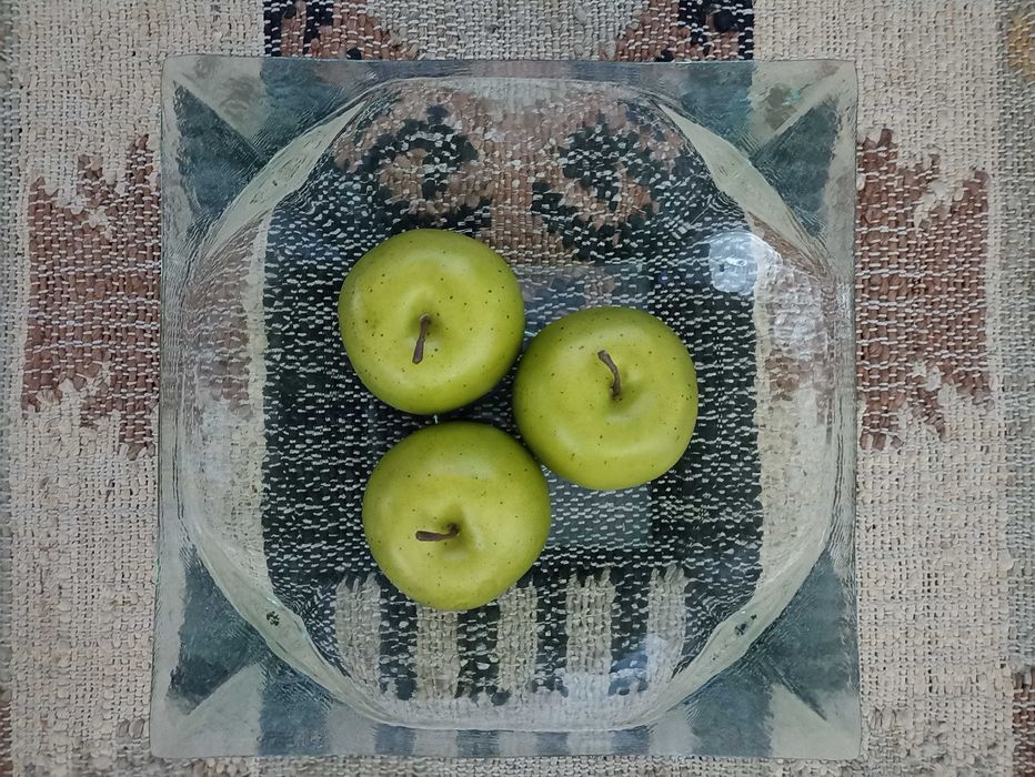 Fructe artificiale