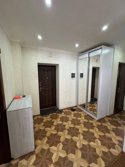 4/2/4 Дархан!метро Хамида Олимжана(ул.Томары Ханум