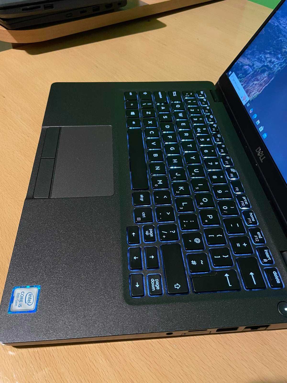 Dell Latitude 5300 - 13.3'', i5 8265, 256GB M.2 PCle NVMe SSD, 8GB RAM
