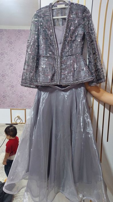 Вечерный тройка  сатылады