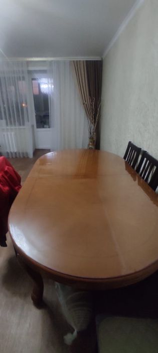 Продам хороший стол