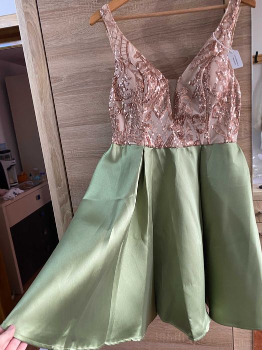 Rochie ocazie noua marime L cu paiete eleganta nunta