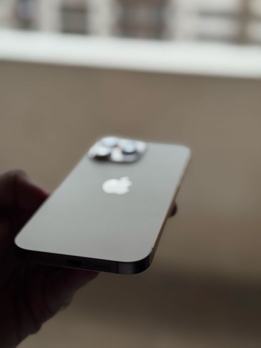 Iphone 16 pro max 256 gb Desert Titanium + garantie emag inca un an