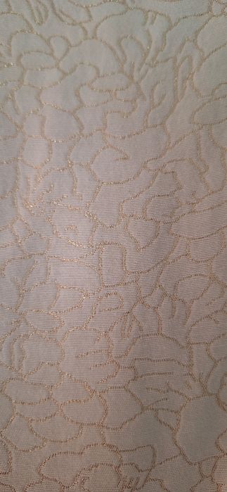 Красива рокля на LC Wikiki  134-140 см.