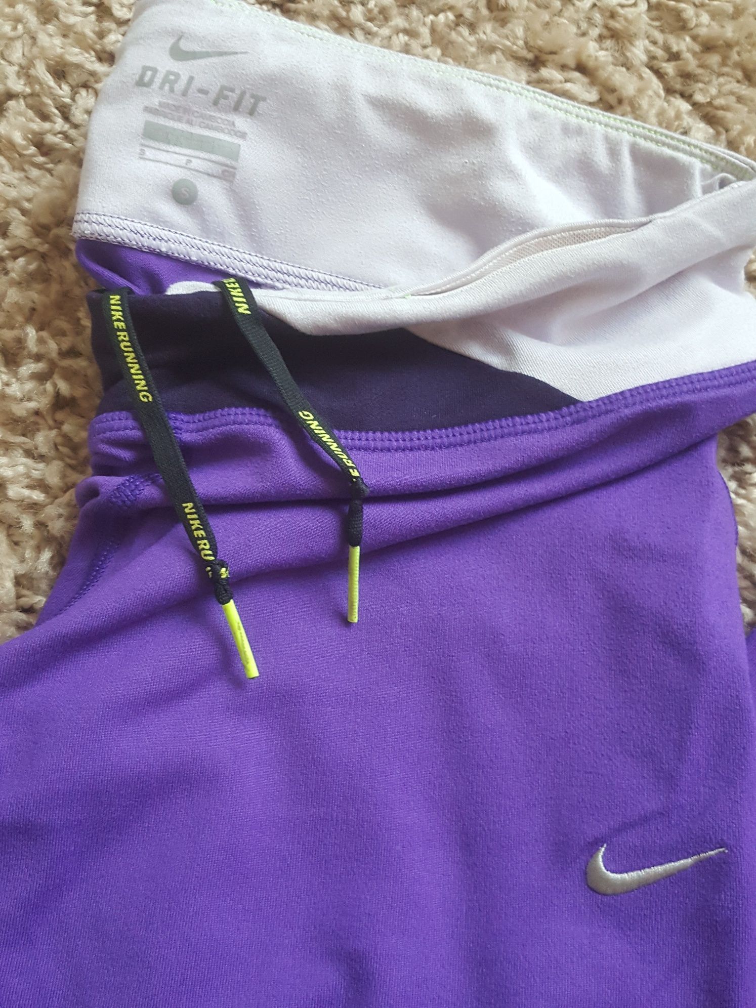 Дамски клинове Nike, Puma