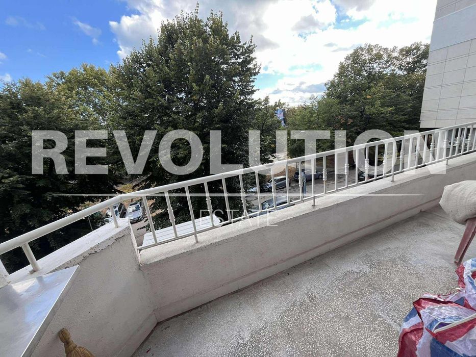 Дава се под наем Тристаен апартамент в Варна, Чайка - 100 кв.м за 400 € - Снимка #8