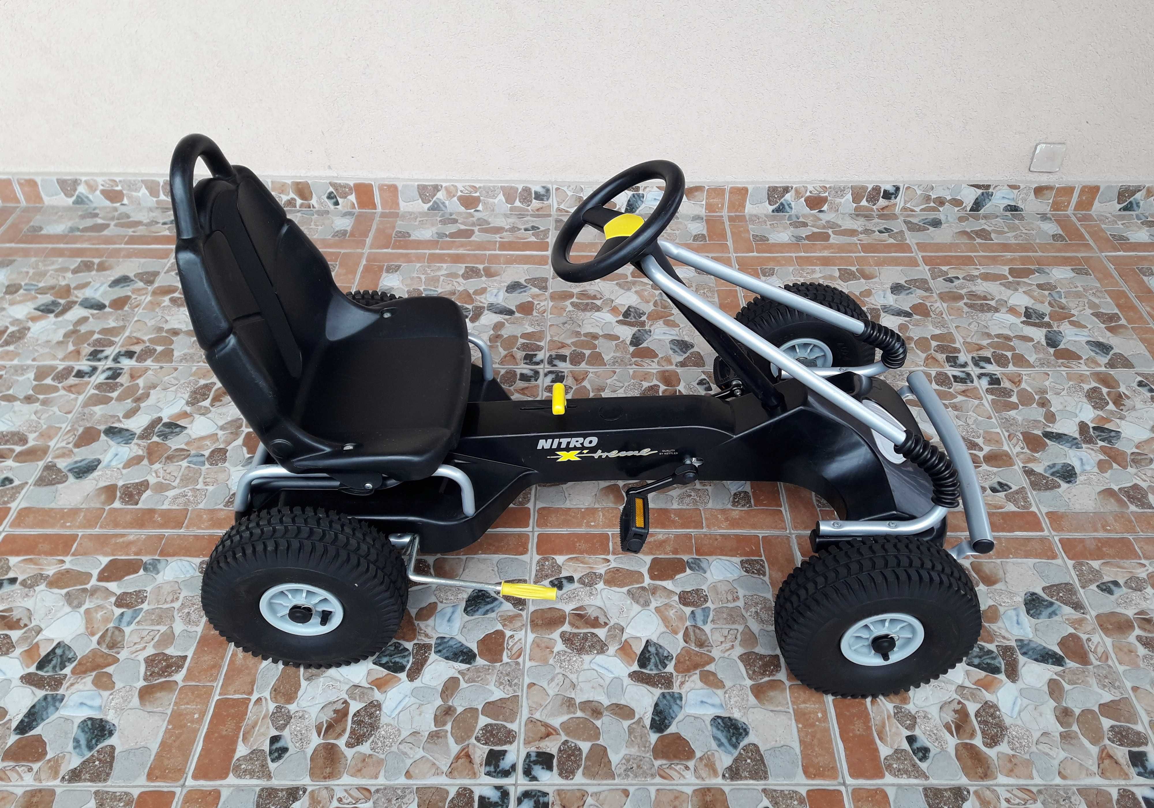 Cart (kart) cu pedale pentru copii KETTLER Nitro Extreme - negru