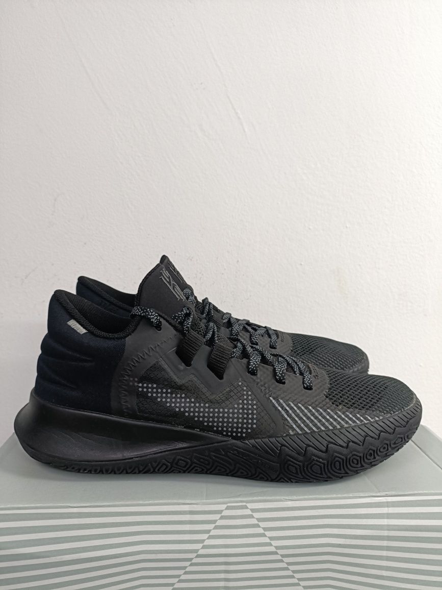 Nike Kyrie Flytrap 5 номер 43