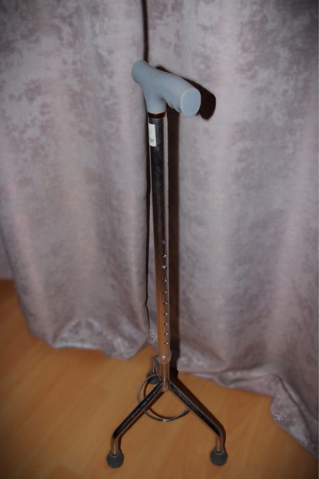 /carje ajutator persoane invarsta