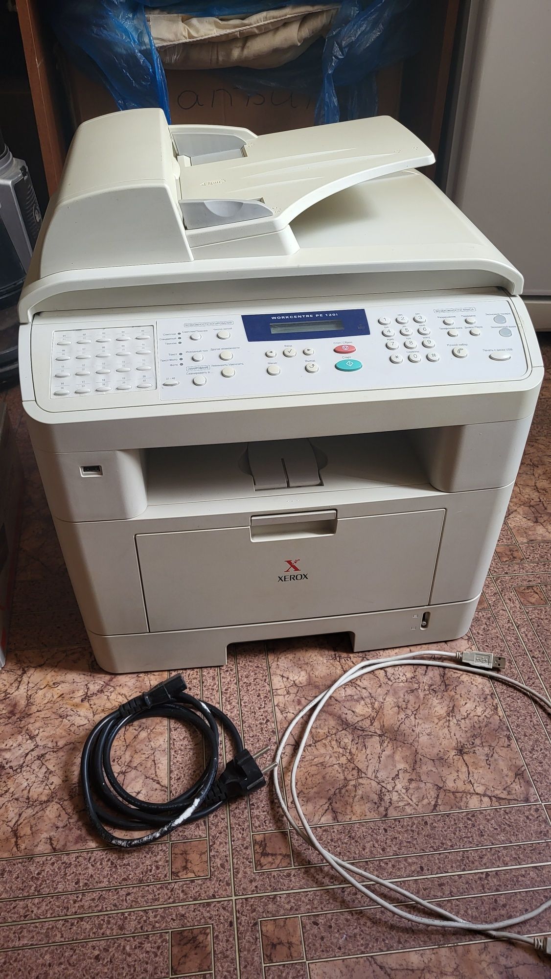 Принтер Xerox PE 120i +новый картридж