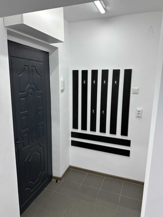 Închiriez URGENT ap 2 camere/dec, nemobilat/mobilat  zona Tomis Nord