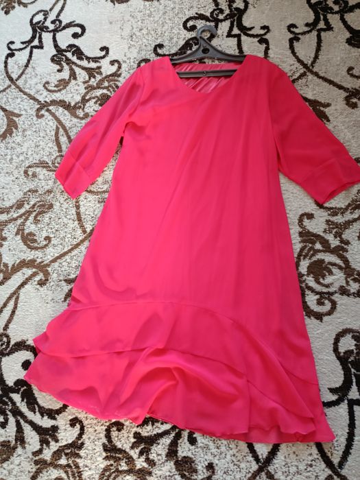 Продам платье в идеальном состоянии,размер 48-50