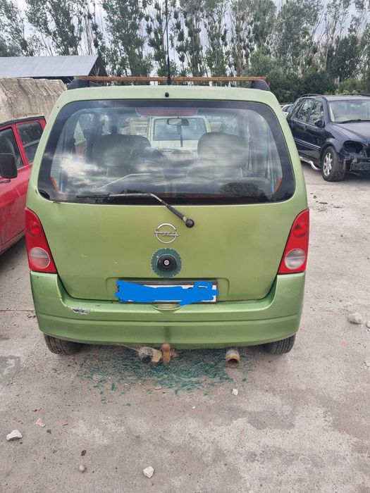 Dezmembrez Opel Agila 2001 vagon 1.0