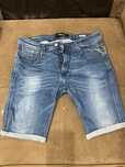 Guess , Armani , Jordan, Replay ,