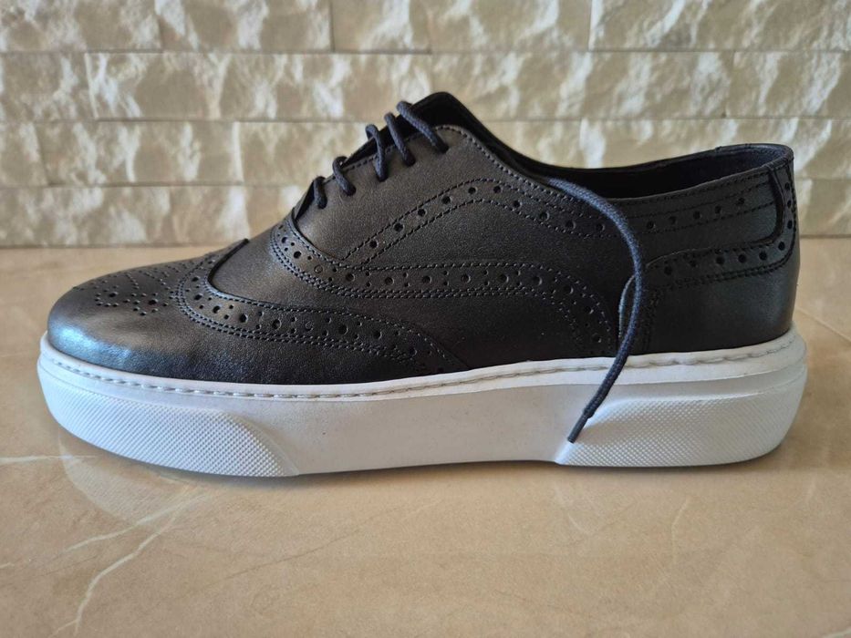 PANTOFI NOI barbat marimea 43