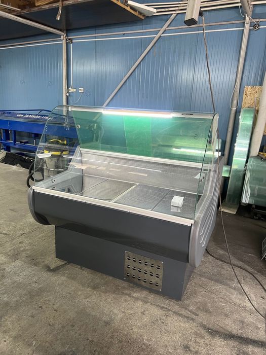 Vitrina frigorifica gri cu geam rotund