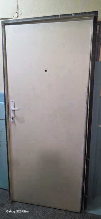 Врата 150лв топ състояние