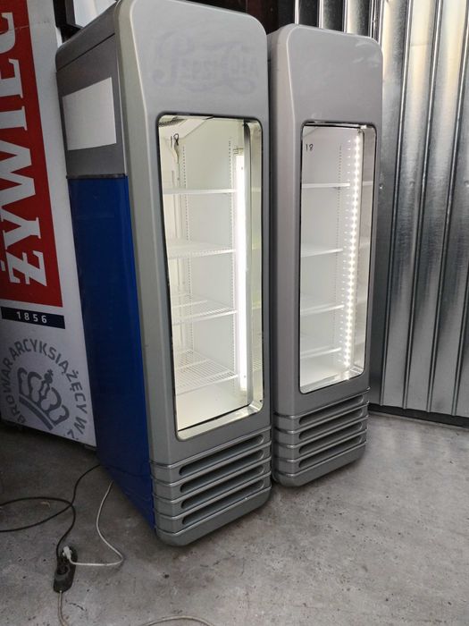 Vitrină slim /frigider slim /vitrine slim