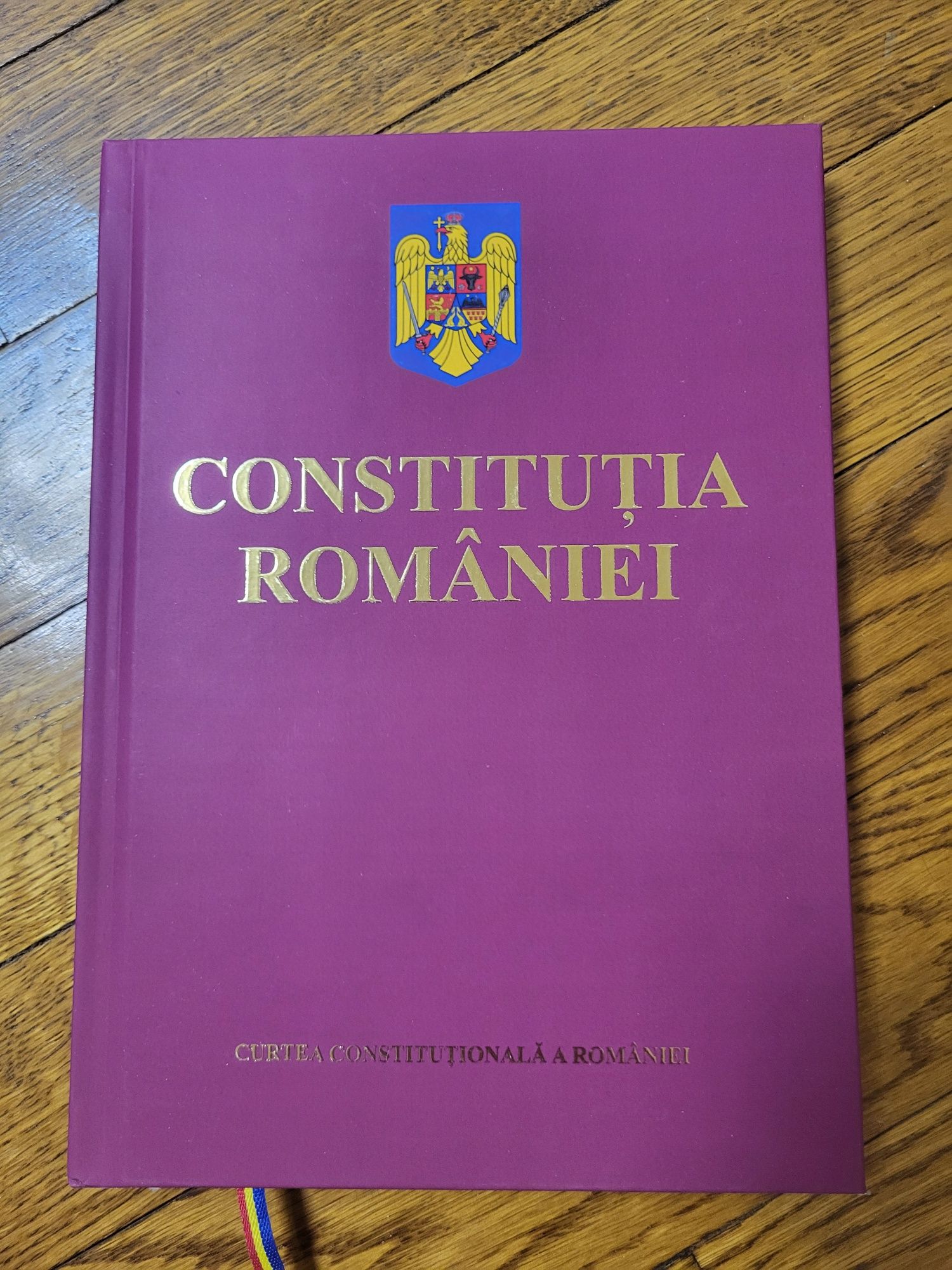 Vand pachet carti Constitutia Romaniei