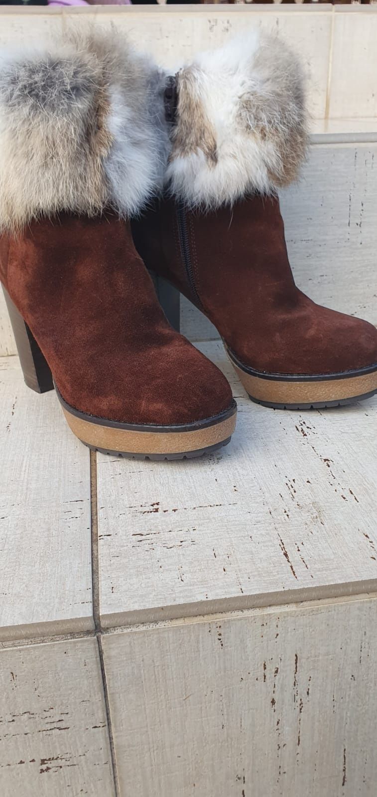 Ghete cu toc din piele si blanita naturala MANAS 37