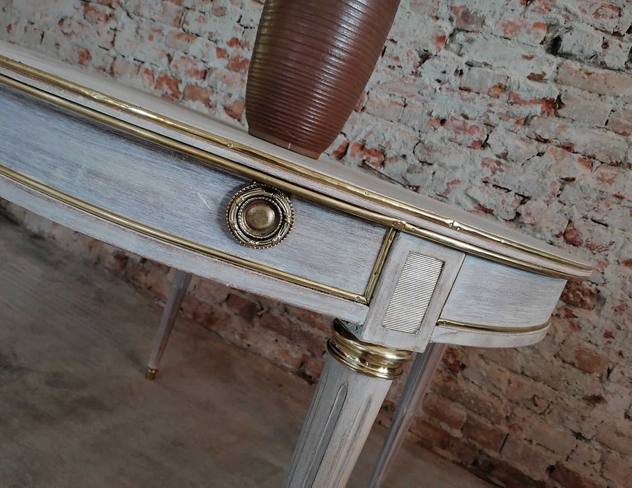 Masa veche rotunda, din lemn, reconditionata /Table/Mobila