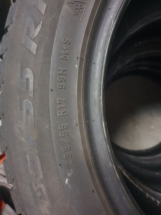 Гуми 235/55/17 дот19
