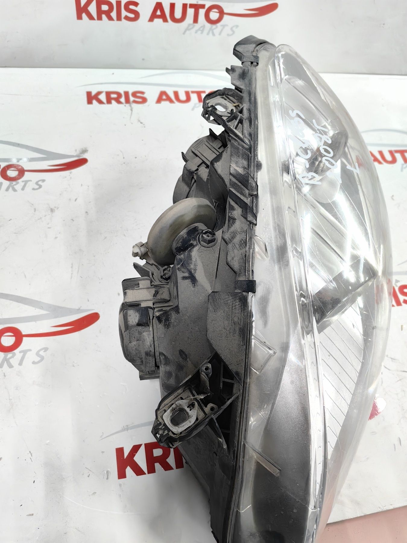 Ляв фар за Mercedes B-classe W169 / Мерцедес Б класа W169 2010г