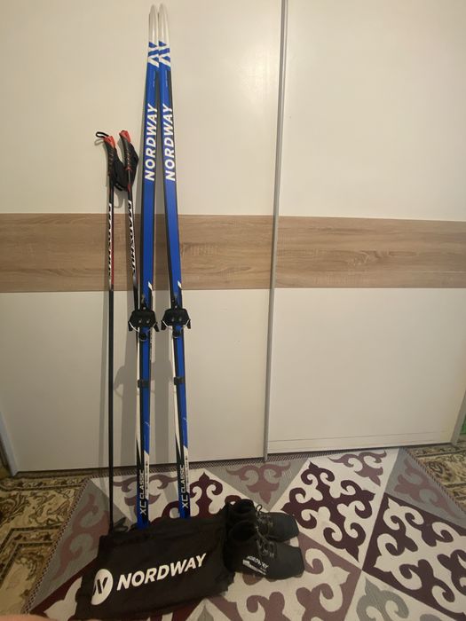 Б/у лыжный комплект