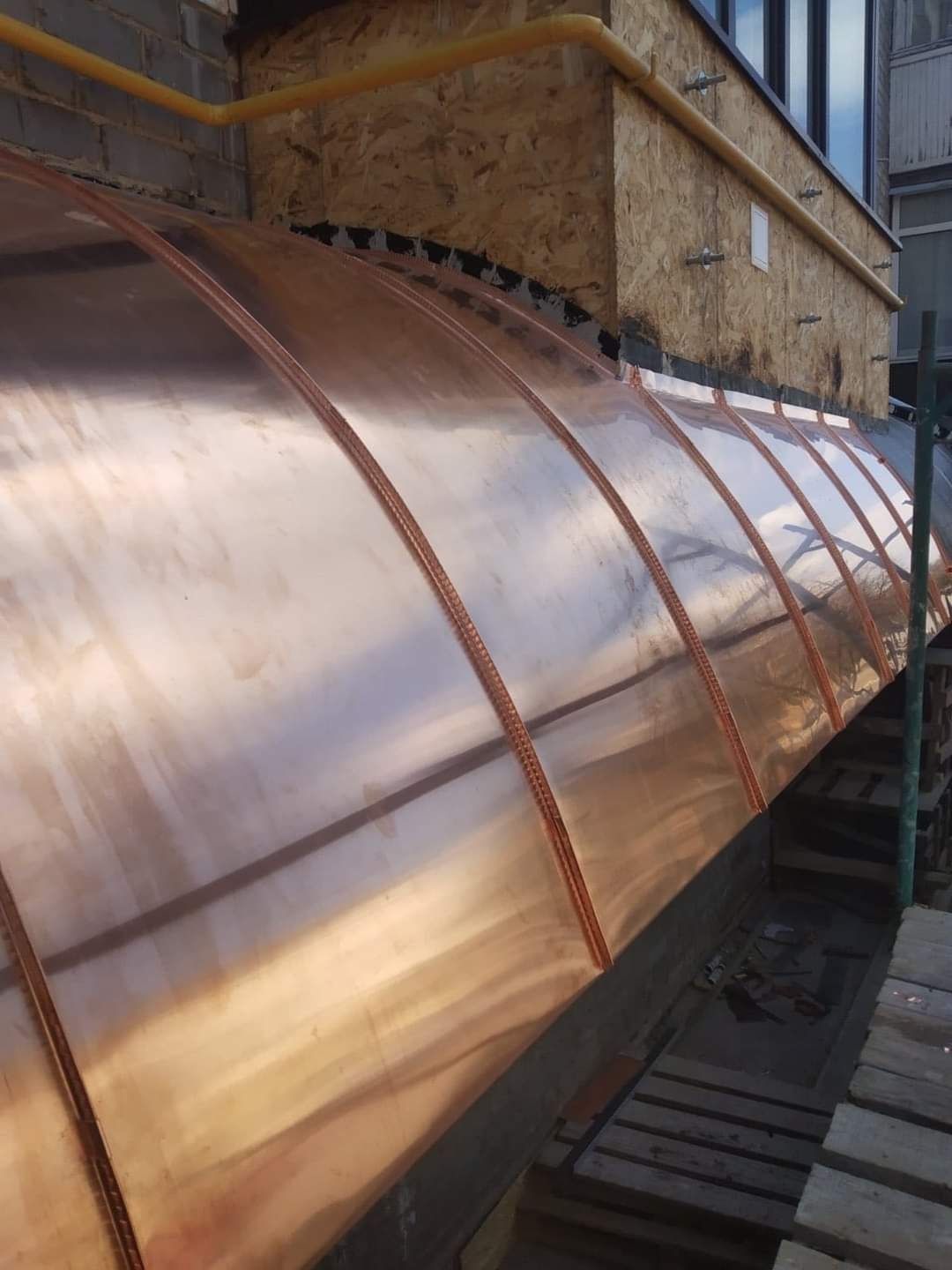 Foisoare din lemn terase acoperisuri tigla metalica jgheaburi salceag