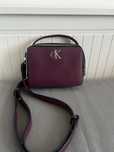 Genti de umar calvin klein si guess