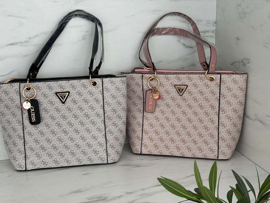 Geanta Michael Kors alb-negru