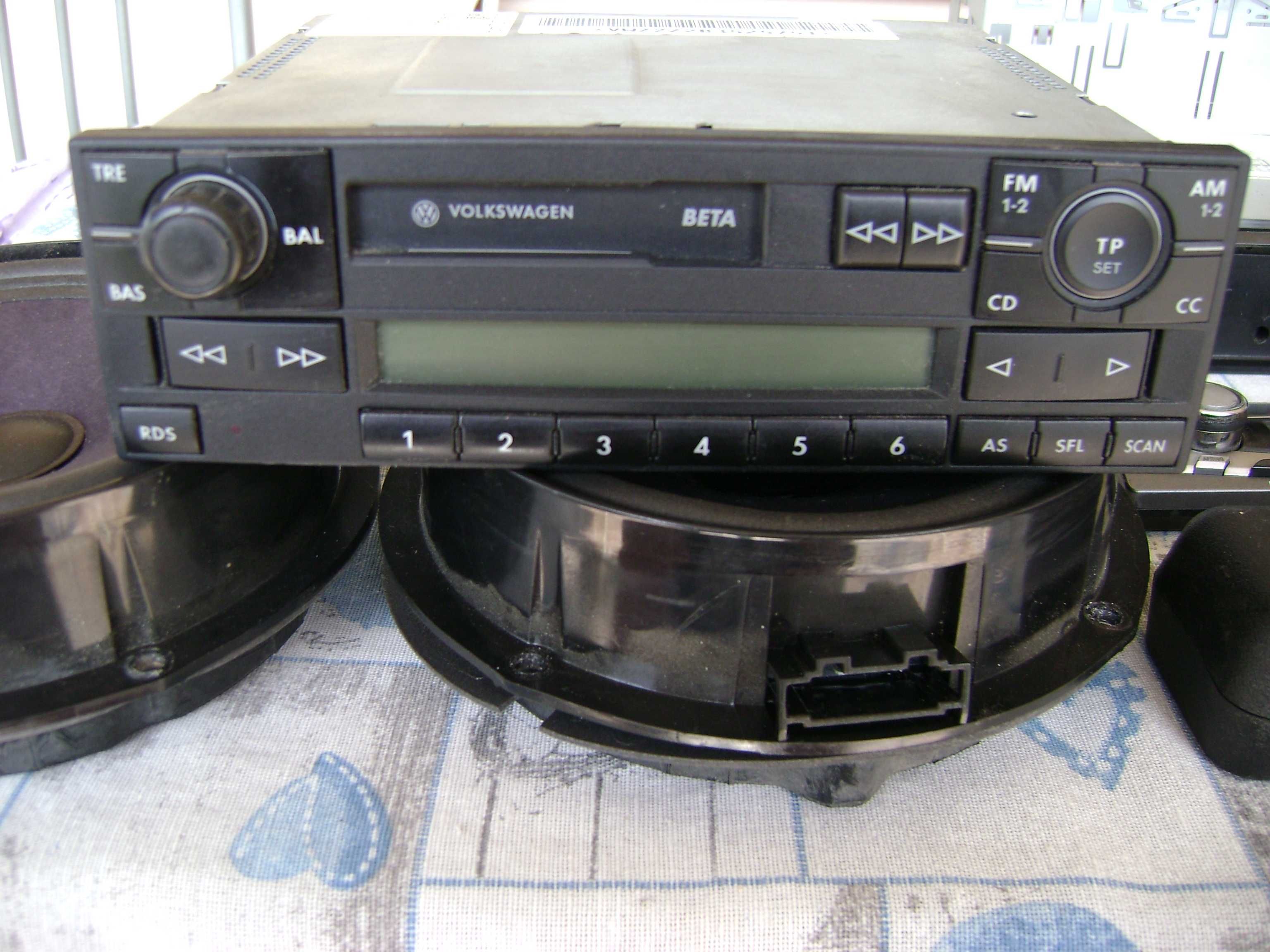 Оригинално радио за Пасат 5.5 и CD LG с дистанционно и още...