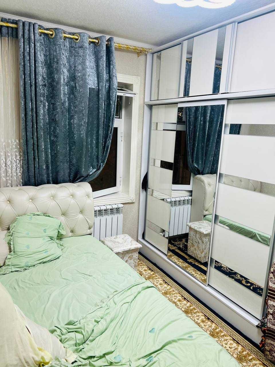 3хонали квартира 4хонали килинган мебел техникаси билан бирга