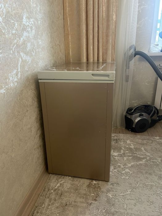 Продам морозильник