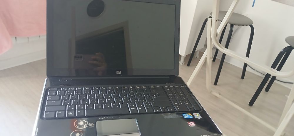 Продам ноутбук старый модель HP